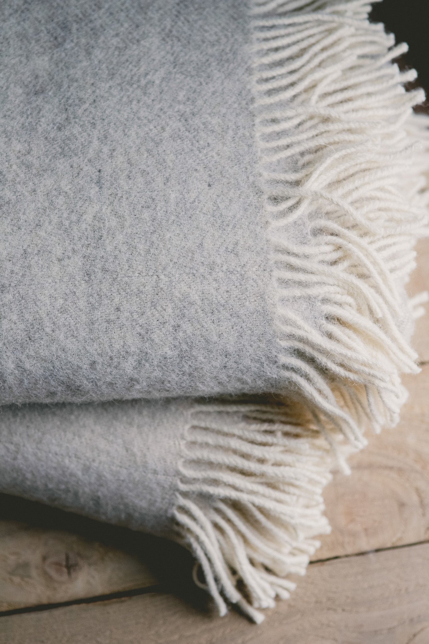 Pure Wool Herringbone Throw Blanket (Pale Grey, Size: 200x146cm)