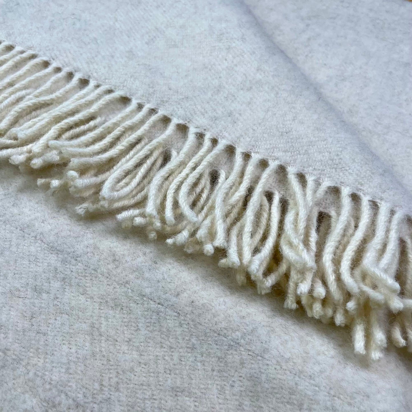 Pure Wool Herringbone Throw Blanket (Pearl Grey, Size: 200x146cm)