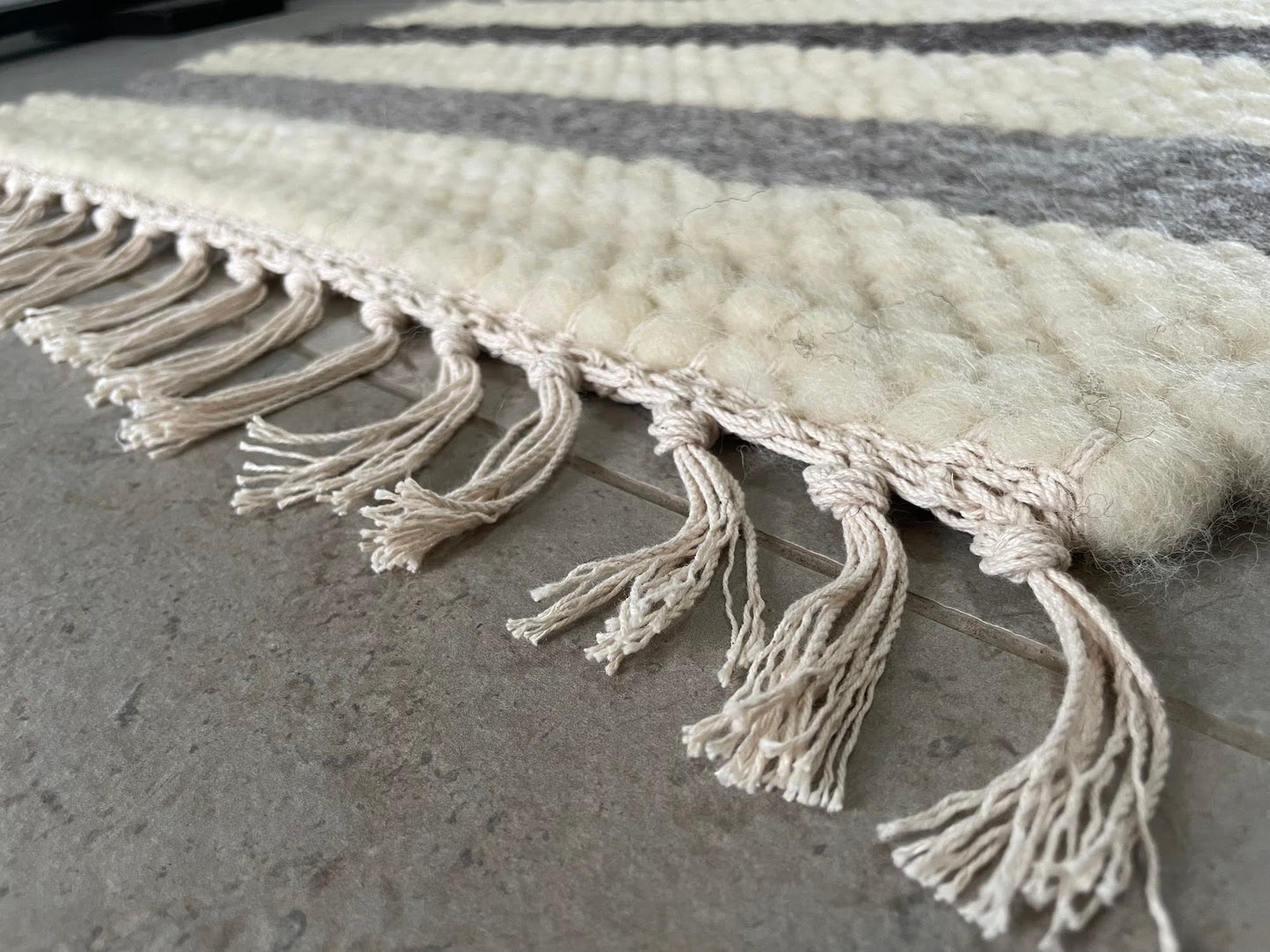 Pure Wool Rug (Nancy) | Hand Woven in the UK