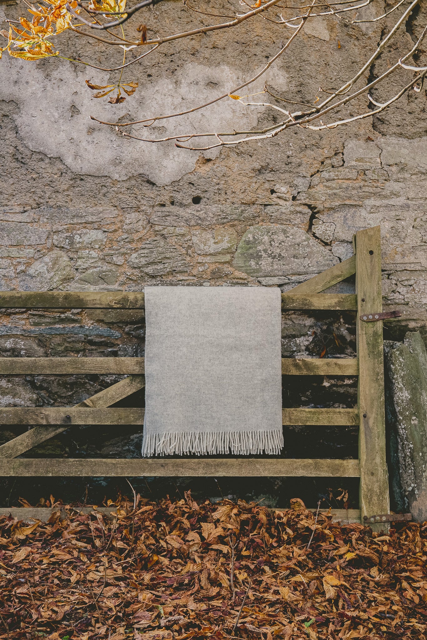 Pure Wool Herringbone Throw Blanket (Pale Grey, Size: 200x146cm)